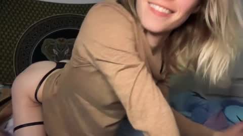 sweetgracee online show from March 8, 4:12 am