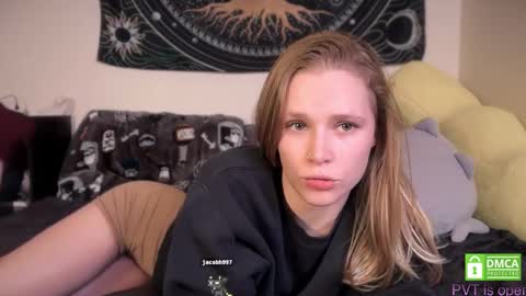 sweetgracee online show from October 26, 2:39 am