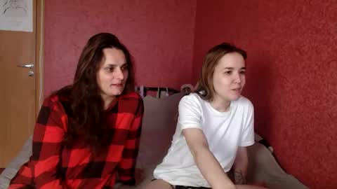 Alina and Mia online show from May 24, 7:13 am
