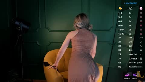 Kira online show from December 31, 6:35 pm