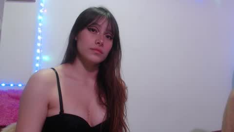 Snapshot of sweethoney22_ chatting on October 22, 5:52 am Sabrina y Eliot online show from October 22, 5:52 am