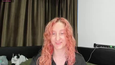 Snapshot of sweethornytanya chatting on April 27, 2:42 am sweethornytanya online show from April 27, 2:42 am