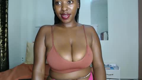 Snapshot of sweetice_01 chatting on March 14, 4:40 am euny online show from March 14, 4:40 am