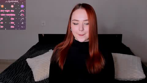 Snapshot of sweetie_candy_ chatting on December 13, 3:21 pm Hannah online show from December 13, 3:21 pm