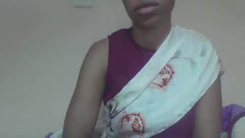 sweetie_jamila online show from April 21, 4:30 am