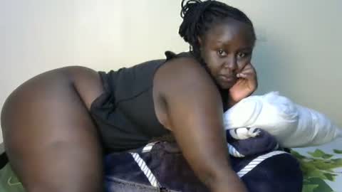 Lola online show from March 12, 8:30 am