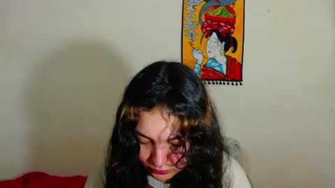 Snapshot of sweetie_maryy chatting on April 26, 6:05 pm Maria my insta sweetie maryy online show from April 26, 6:05 pm