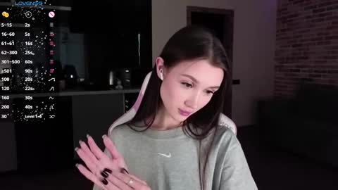 bratty gf online show from December 29, 7:06 am