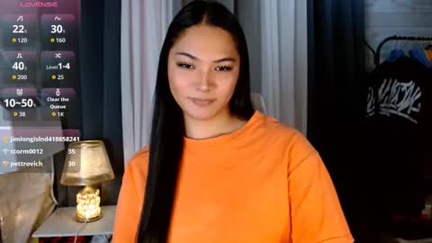 Snapshot of sweetiefox1 chatting on January 17, 1:27 pm sweetiefox1 online show from January 17, 1:27 pm