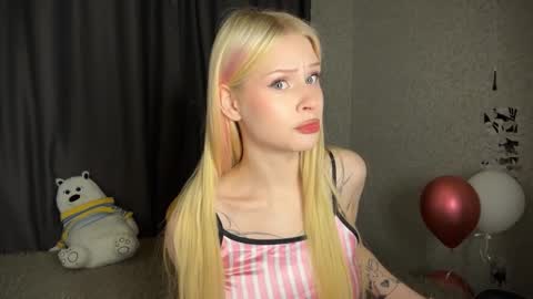 sweetie Lisa3 online show from December 22, 3:00 am