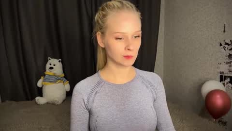 sweetie Lisa3 online show from December 23, 2:50 pm