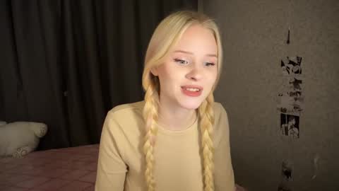 sweetie Lisa3 online show from January 4, 4:12 am