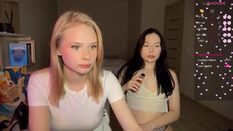 sweetie Lisa3 online show from November 17, 7:52 pm