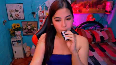 Nicole online show from December 13, 3:49 am