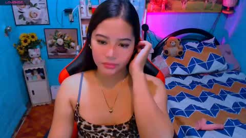 Nicole online show from March 12, 8:52 pm