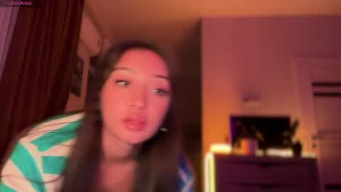 sweetiesoul online show from April 6, 6:53 pm