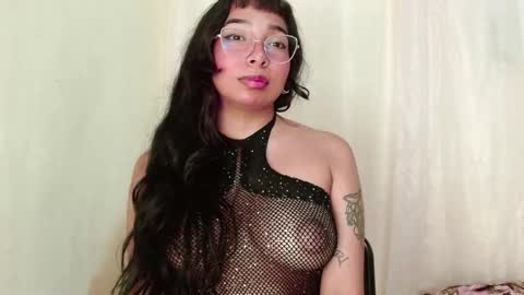 Snapshot of sweetkairi chatting on November 13, 4:22 am mishel online show from November 13, 4:22 am