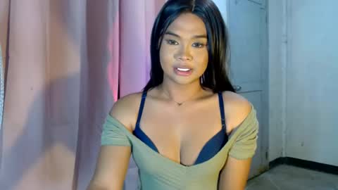 Snapshot of sweetkandy20 chatting on August 6, 7:38 pm sweetkandy20 online show from August 6, 7:38 pm