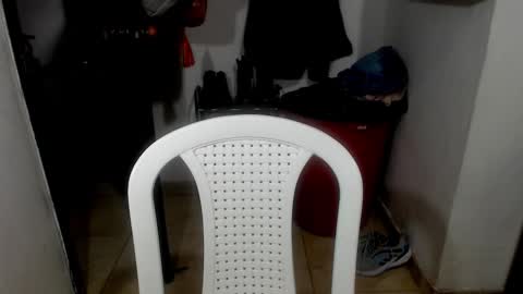 Snapshot of sweetkelly19 chatting on February 6, 12:26 pm sweetkelly19 online show from February 6, 12:26 pm