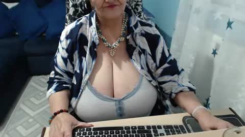 Snapshot of sweetladyrebeka chatting on July 2, 2:56 pm Rebeka online show from July 2, 2:56 pm