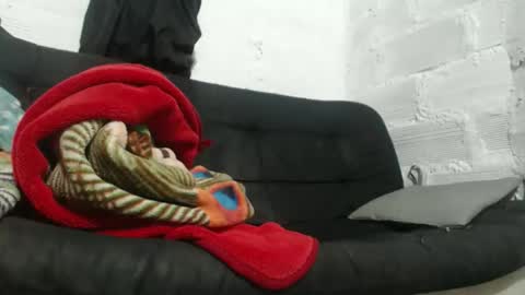 Snapshot of sweetlatinakim chatting on February 26, 11:42 am Camilo online show from February 26, 11:42 am