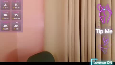 Leah online show from January 20, 5:06 pm