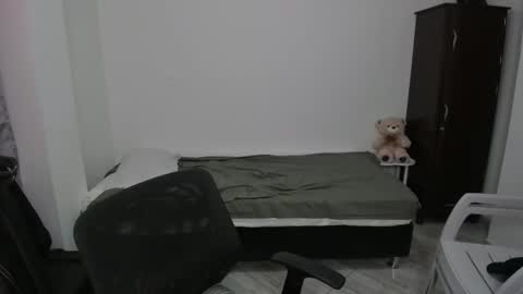 Lian online show from December 16, 1:43 am