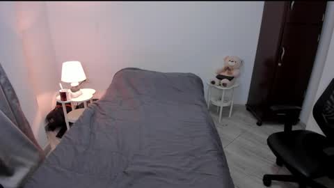 Lian online show from March 16, 2:39 am