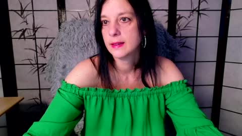 JenJenny online show from April 27, 6:44 am