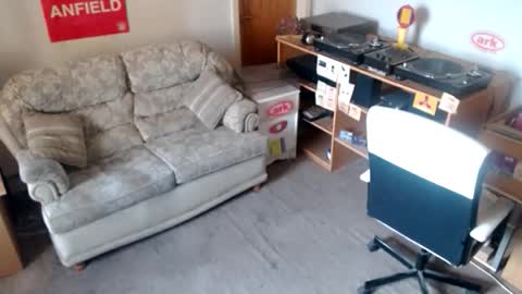 sweetlouise69 online show from March 28, 10:15 am