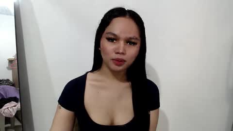 Snapshot of sweetlovelykazzz chatting on May 17, 10:06 pm My name is Lyka online show from May 17, 10:06 pm