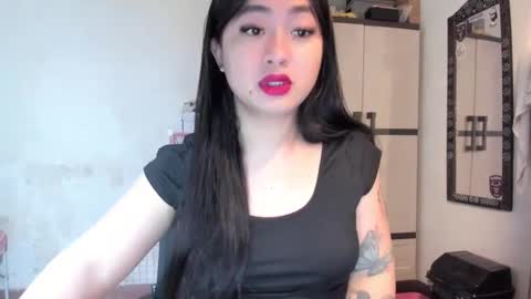 Zoe online show from February 22, 7:25 pm