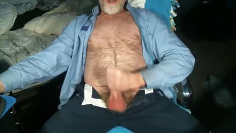 Snapshot of sweetman4a chatting on December 15, 1:54 pm Michael online show from December 15, 1:54 pm