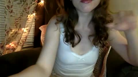 Snapshot of sweetmarie223 chatting on April 27, 2:42 am sweetmarie223 online show from April 27, 2:42 am