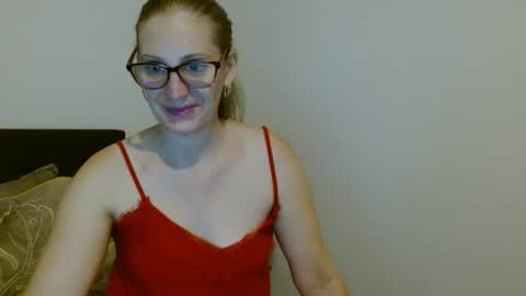 sweetmayaxoxo online show from December 5, 4:12 pm