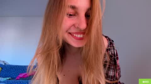 Mila online show from October 30, 12:39 pm