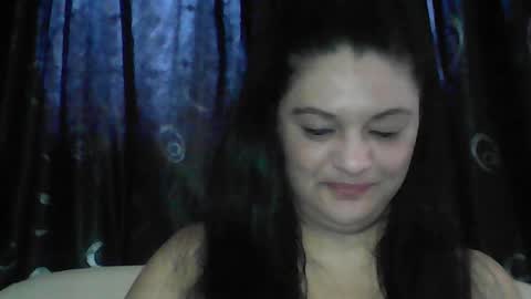 Snapshot of sweetness_angel chatting on July 4, 9:26 am Trisha angel online show from July 4, 9:26 am