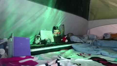 Snapshot of sweetnissapril chatting on November 6, 1:39 am April online show from November 6, 1:39 am