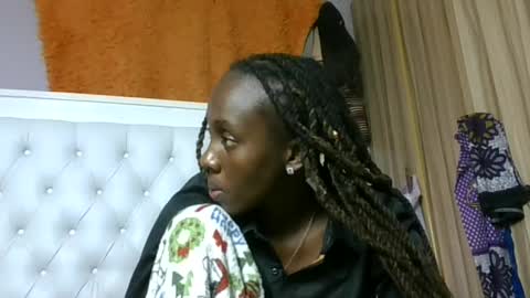 Novah girlie online show from June 25, 8:35 pm