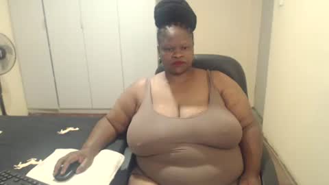 sweetnoziexxx online show from February 5, 6:56 am