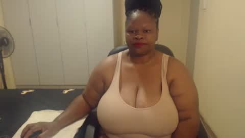 sweetnoziexxx online show from February 16, 4:09 am