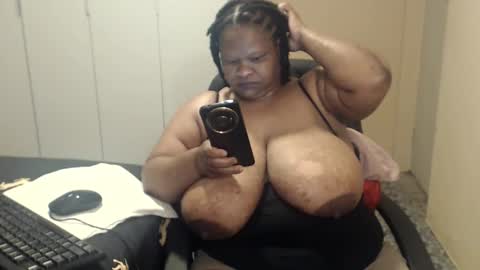 sweetnoziexxx online show from October 17, 6:05 am