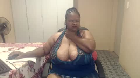 sweetnoziexxx online show from January 12, 3:34 am