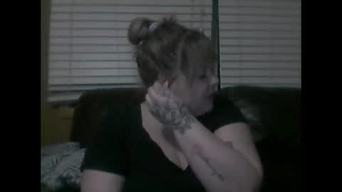 Snapshot of sweetpea6869 chatting on March 2, 7:15 am babygirl online show from March 2, 7:15 am