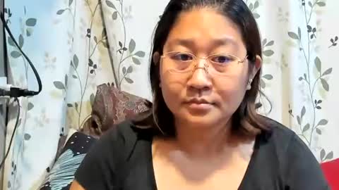 Snapshot of sweetpilipina88 chatting on November 10, 10:31 pm MIA online show from November 10, 10:31 pm