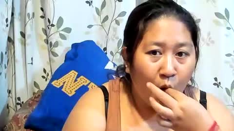 Snapshot of sweetpilipina88 chatting on November 24, 6:02 am MIA online show from November 24, 6:02 am