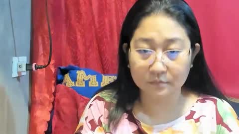 Snapshot of sweetpilipina88 chatting on May 6, 3:02 am MIA online show from May 6, 3:02 am