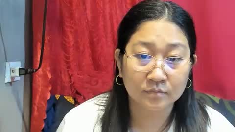 Snapshot of sweetpilipina88 chatting on May 11, 9:59 am MIA online show from May 11, 9:59 am