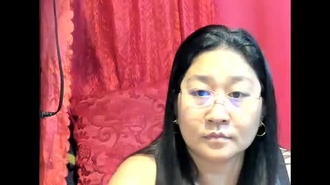Snapshot of sweetpilipina88 chatting on May 21, 6:31 am MIA online show from May 21, 6:31 am