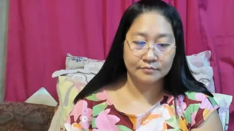 Snapshot of sweetpilipina88 chatting on July 5, 10:55 am MIA online show from July 5, 10:55 am